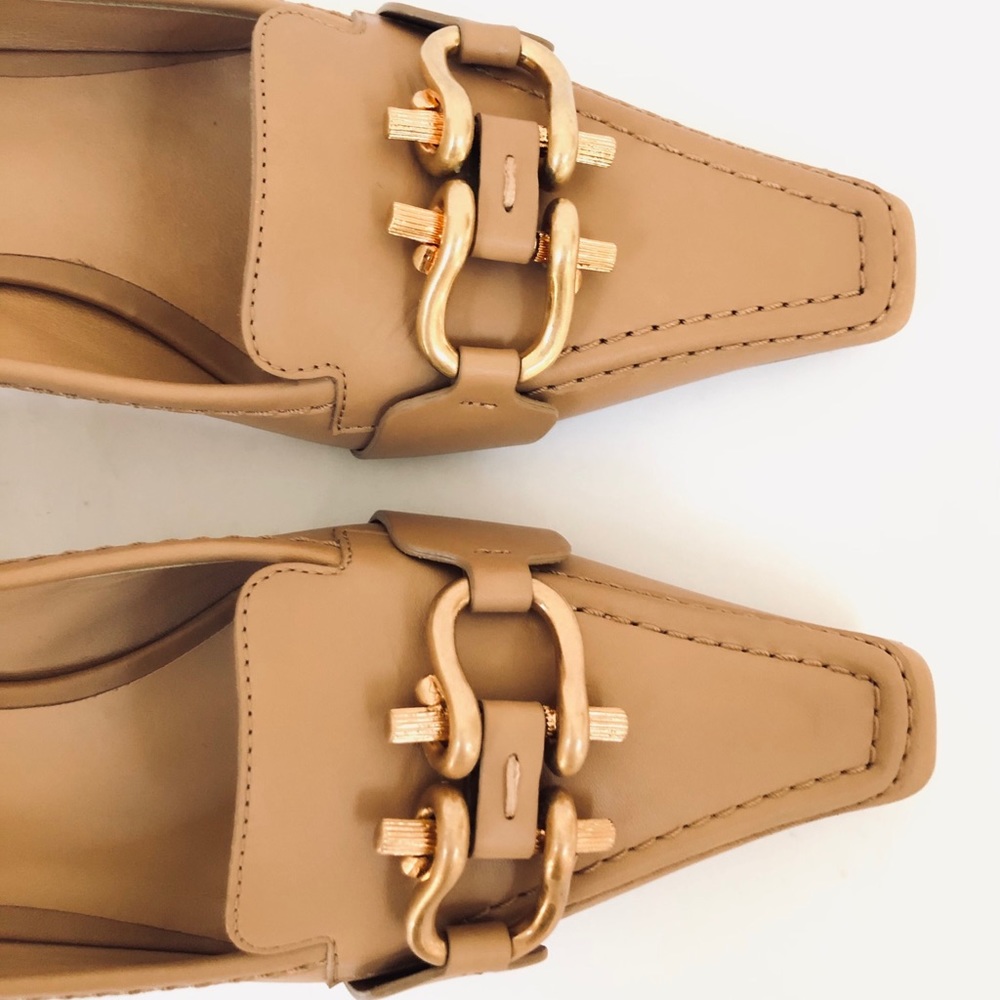 Bottega Veneta Square Toe Kitten-Heel Loafers pump - Picture 2 of 16